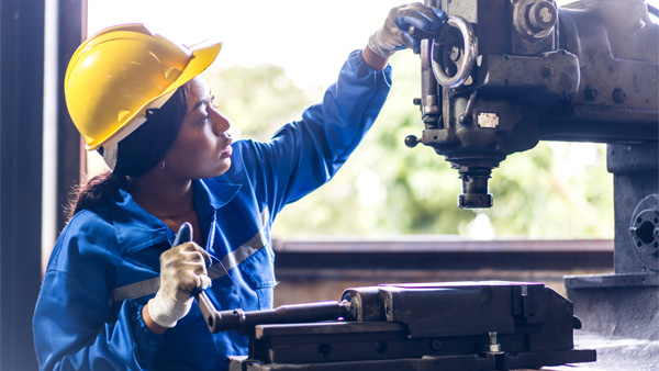 Supporting Women in the Trades: A New Web Portal